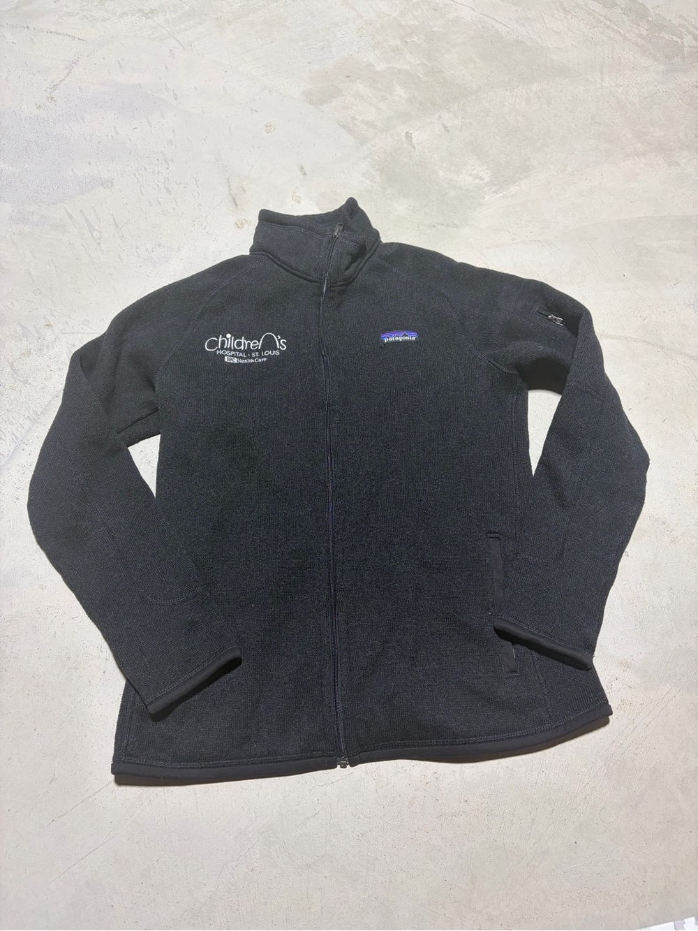 Patagonia Black Full-Zip Fleece Jacket children’s hospital St. Louis medium